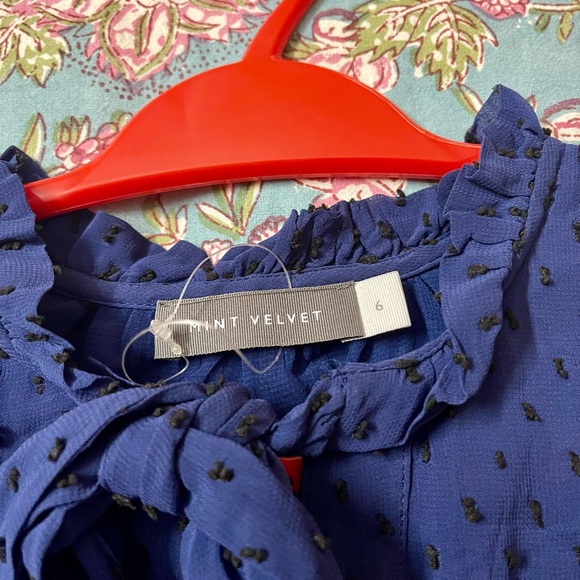 (NWOT) Mint velvet short dress - Picture 4 of 4